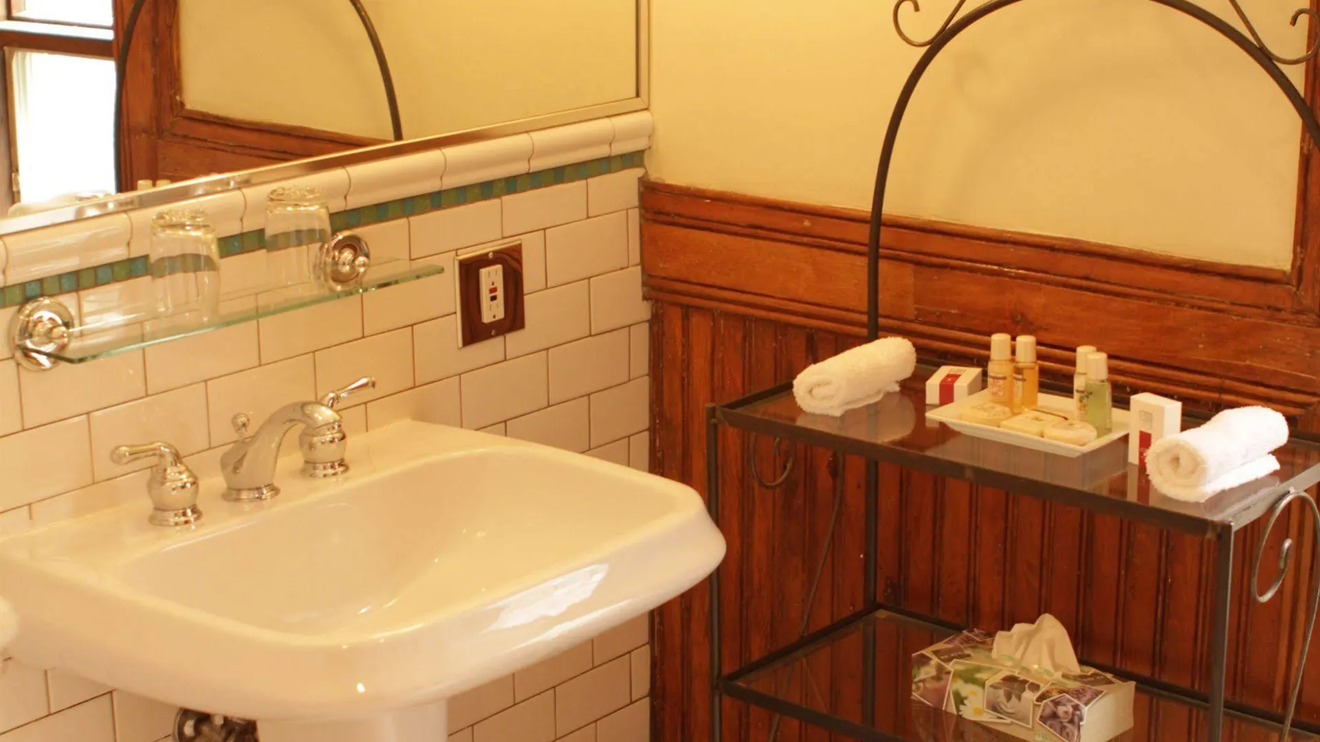 Inn Auberge De La Place Royale Montreal